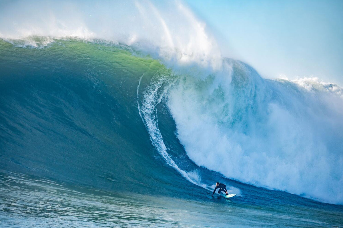 Read more about the article Mavericks Majesty: A Four-Day Journey Amidst the Intense Swells of Half Moon Bay